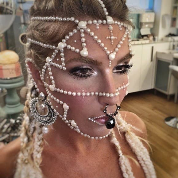 Verdict Iulia Albu: WOW sau BAU-BAU???