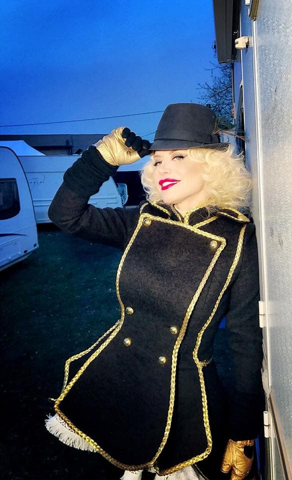 Cum au petrecut vedetele de 1 Decembrie