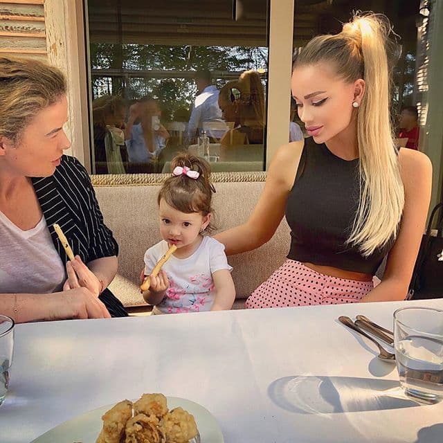 Martea neagră cu Iulia Albu