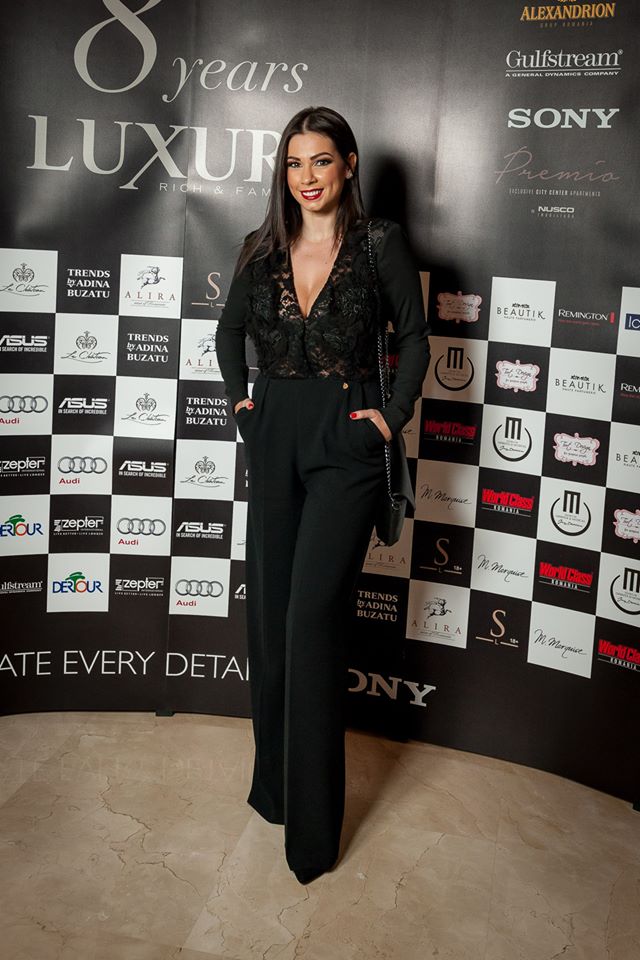 12316655_899482246767675_1968251997206112690_n