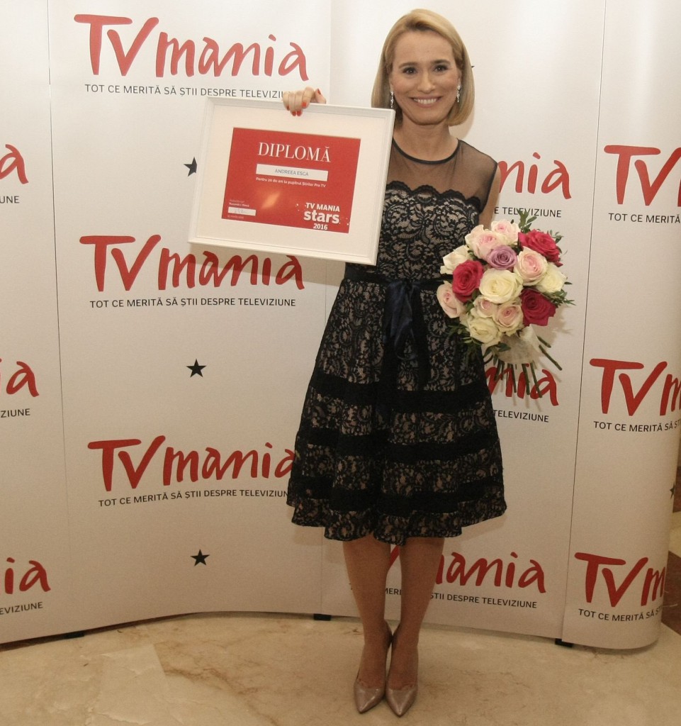 andreea_esca-1-961x1024